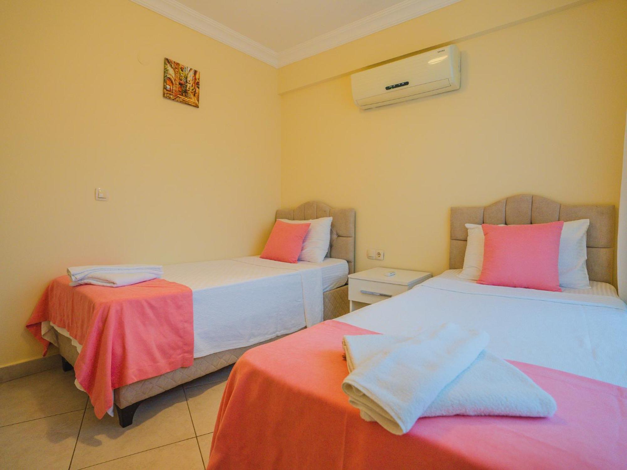 Sunset Beach Resort Aqua Lettings Fethiye Exterior foto