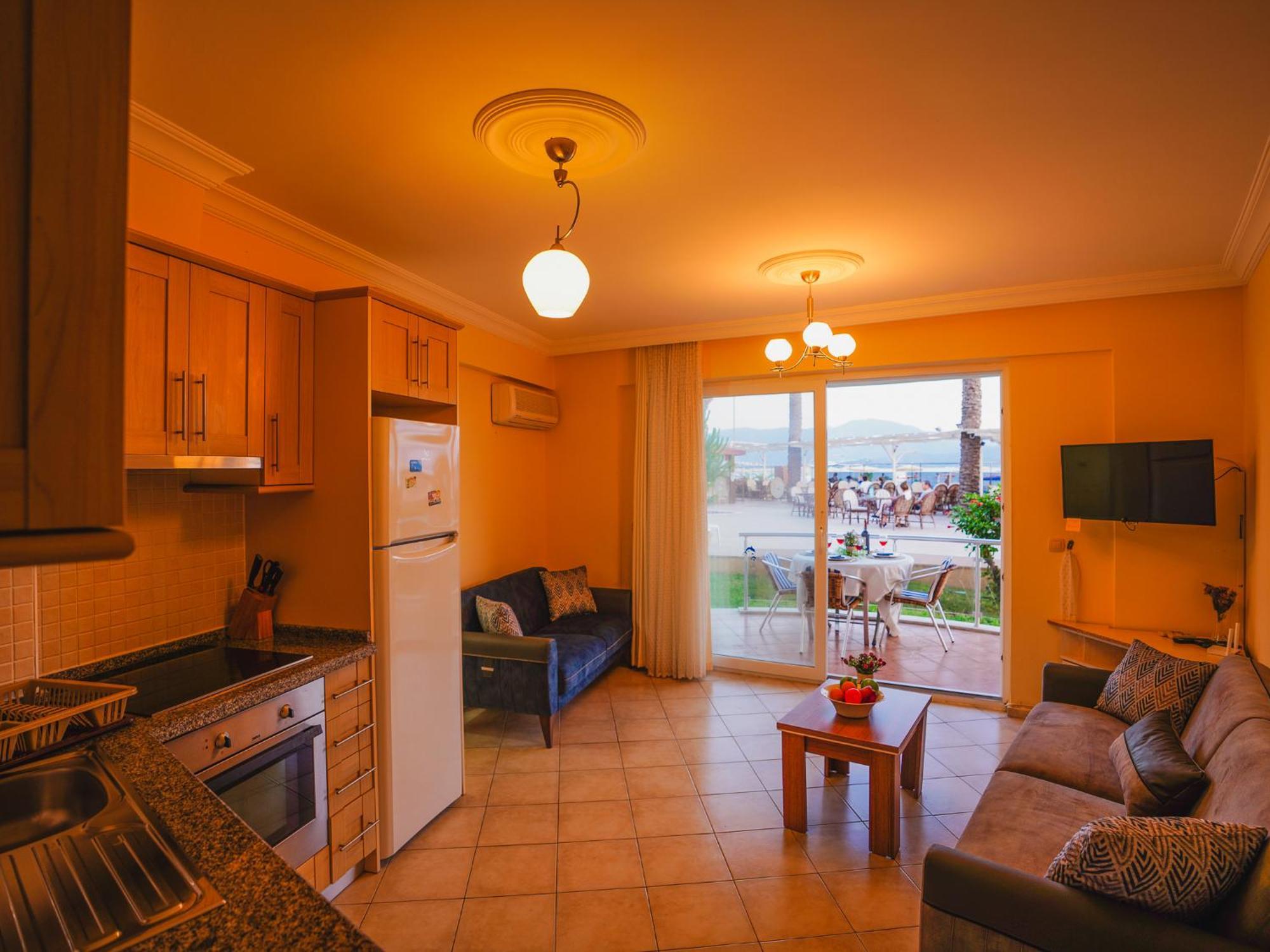Sunset Beach Resort Aqua Lettings Fethiye Exterior foto
