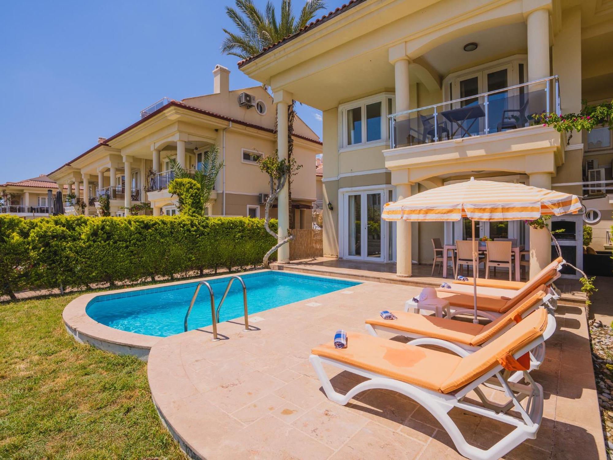 Sunset Beach Resort Aqua Lettings Fethiye Exterior foto