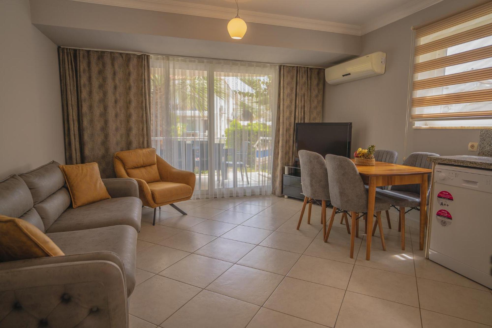 Sunset Beach Resort Aqua Lettings Fethiye Exterior foto
